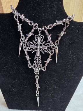 Goth Barbed Wire Chain Silver Cross Spike Pendant Necklace